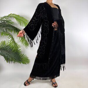 Vintage Black Floral Velvet Whimsygoth Fairy Grunge Burnout Kimono Caftan / OS